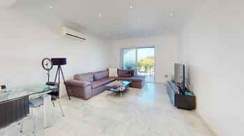 Girne Esentepede Yüzme Havuzlu ve Deniz Manzaralı 2+1 Kiralık Daire