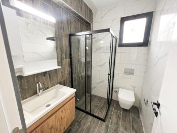 Girne Lapta’da Modern ve Konforlu Satılık  2+1 Daire