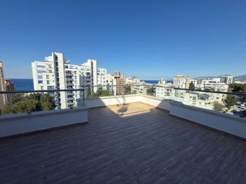 Kuzey Kıbrıs Girne Merkezde Lüks Kiralık 3+1 Penthouse