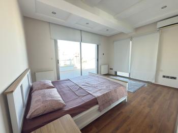 Kuzey Kıbrıs Girne Merkezde Lüks Kiralık 3+1 Penthouse