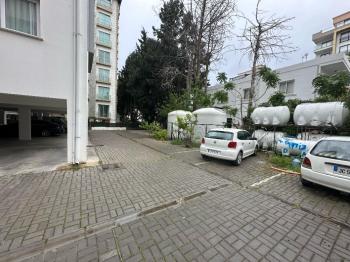 Girne Merkez Muhteşem Lokasyonda Satılık 2+1 Daire