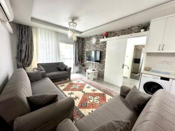 Girne Merkez Muhteşem Lokasyonda Satılık 2+1 Daire