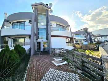 Girne Karaoğlanoğlu'nda Deniz Manzaralı Eşyalı Kiralık 1+1 Daire