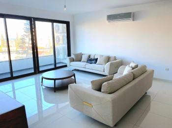 KKTC Girne Merkezde Site İçerisinde Satılık 2+1 Türk Malı Lüks Daire
