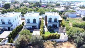KKTC Girne Alsancak'ta Muhteşem Konumda Denize Yakın Kiralık 3+1 Özel Eşyalı ve Peyzajlı Villa