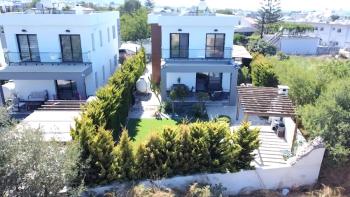 KKTC Girne Alsancak'ta Muhteşem Konumda Denize Yakın Kiralık 3+1 Özel Eşyalı ve Peyzajlı Villa