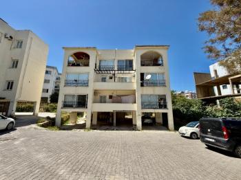Girne Merkezde 1+1 Satılık Daire 