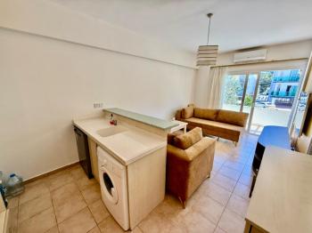 Girne Merkezde 1+1 Satılık Daire 