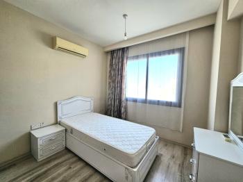 KKTC Girne Merkezde Deniz Manzaralı Eşyalı Kiralık 2+1 Çift Banyolu Daire