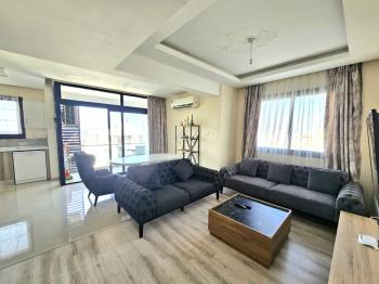 KKTC Girne Merkezde Deniz Manzaralı Eşyalı Kiralık 2+1 Çift Banyolu Daire