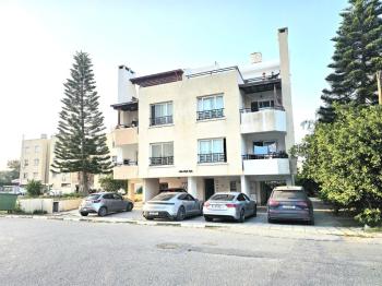 KKTC Girne Merkezde Askeri Hastane Arkası Kiralık 3+1 Eşyalı Daire