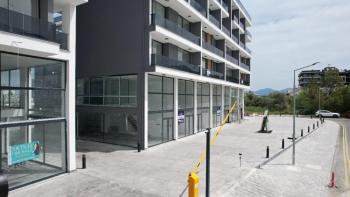 Kıbrıs Girne Merkez Karakum Bölgesinde Kiralık Sendeli 189 M2 Dükkan