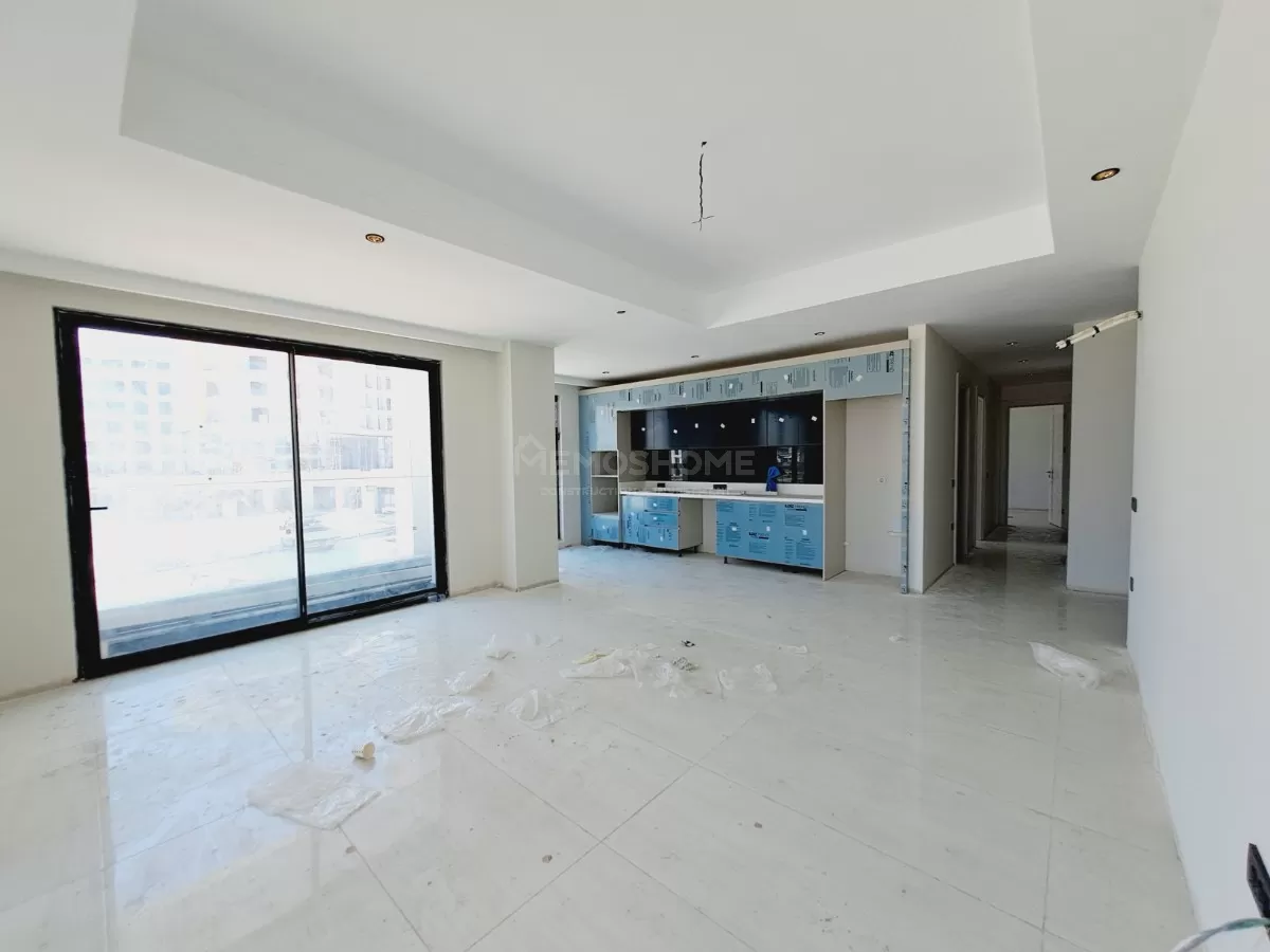 Umøblert 2+1 i Azura World