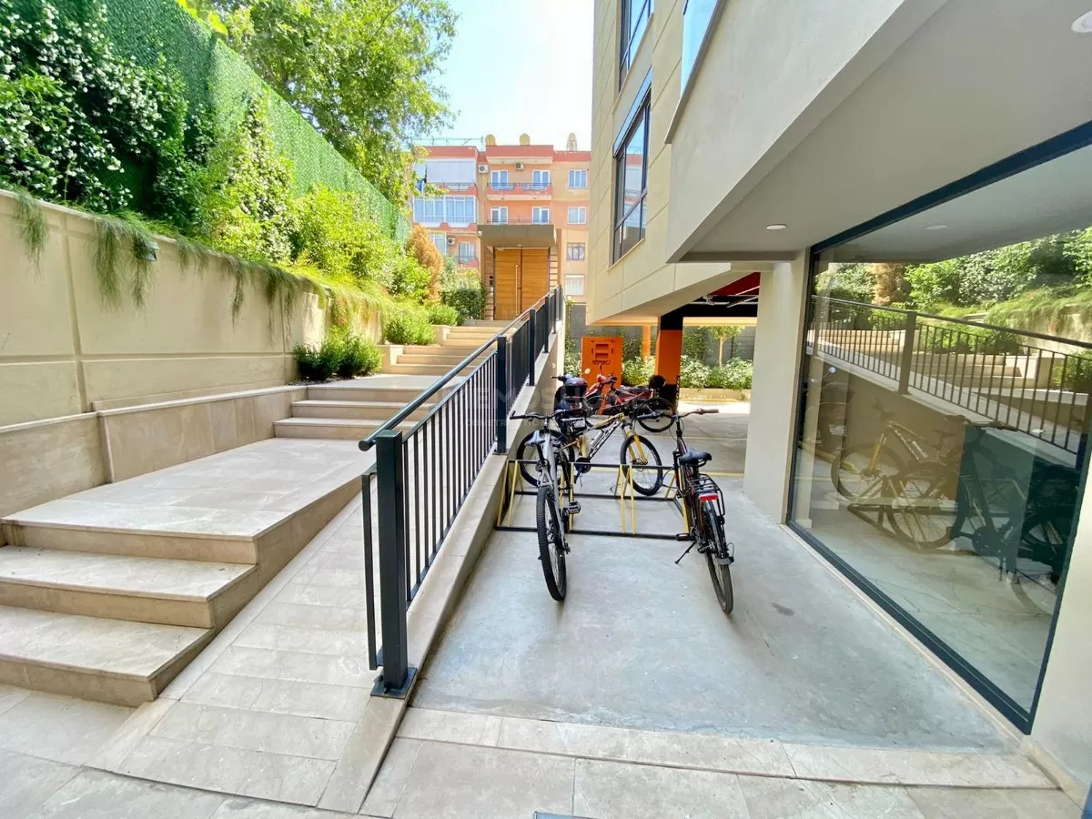 Square Light, Alanya sentrum