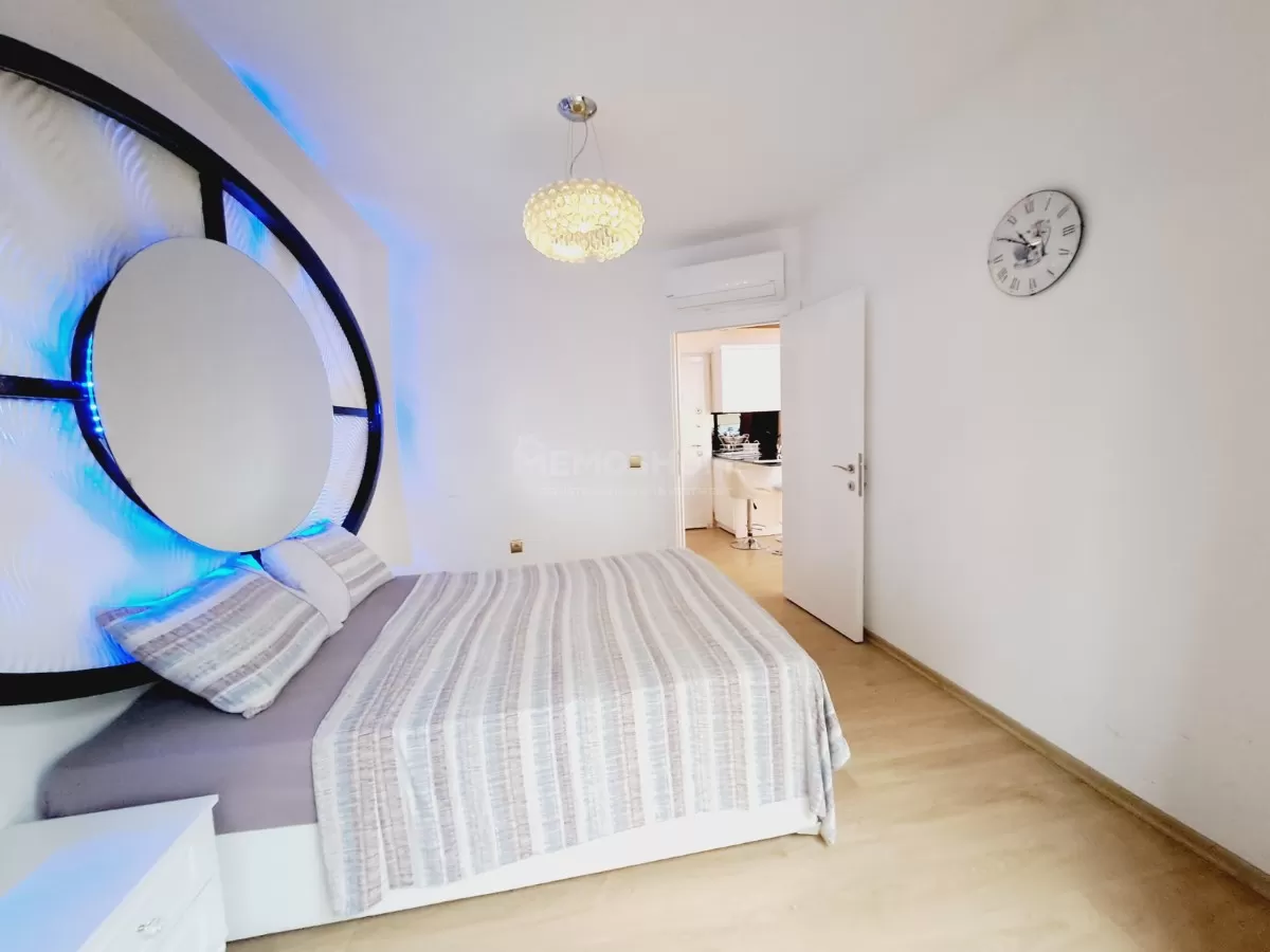 1+1 Granada City Residence