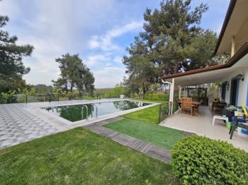 EMLAK HABERCİSİ 'NDEN MUDANYA YÖRÜKALİ'DE 2.500 M2 ARAZİ İÇERİSİNDE SATILIK MUHTEŞEM VİLLA & KÖŞK