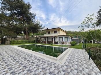 EMLAK HABERCİSİ 'NDEN MUDANYA YÖRÜKALİ'DE 2.500 M2 ARAZİ İÇERİSİNDE SATILIK MUHTEŞEM VİLLA & KÖŞK