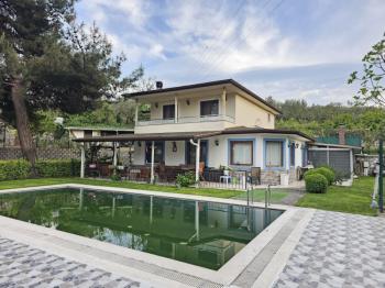 EMLAK HABERCİSİ 'NDEN MUDANYA YÖRÜKALİ'DE 2.500 M2 ARAZİ İÇERİSİNDE SATILIK MUHTEŞEM VİLLA & KÖŞK