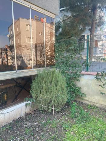 EMLAK HABERCİSİ 'NDEN MUDANYA ÖMERBEY'DE  KAT MÜLKİYETLİ OTOPARKLI SİTEDE 2+1 BAHÇE KATI DAİRE