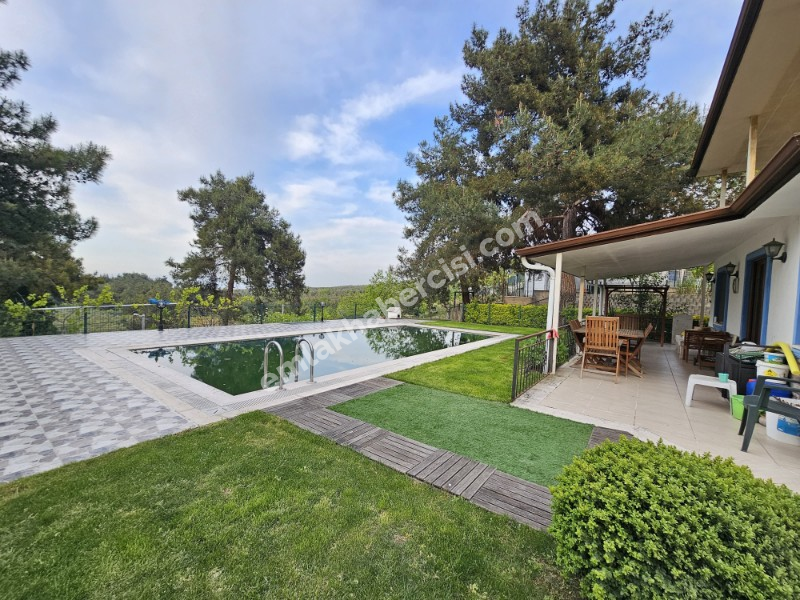 EMLAK HABERCİSİ 'NDEN MUDANYA YÖRÜKALİ'DE 2.500 M2 ARAZİ İÇERİSİNDE SATILIK MUHTEŞEM VİLLA & KÖŞK