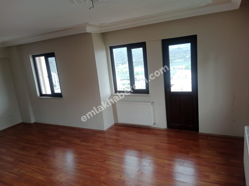 EMLAK HABERCİSİ 'NDEN MUDANYA YENİ MAHALLE'DE DENİZ MANZARALI MASRAFSIZ