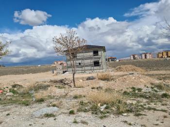  Niğde evleri  civarı ana yol cepheli sat arsa 