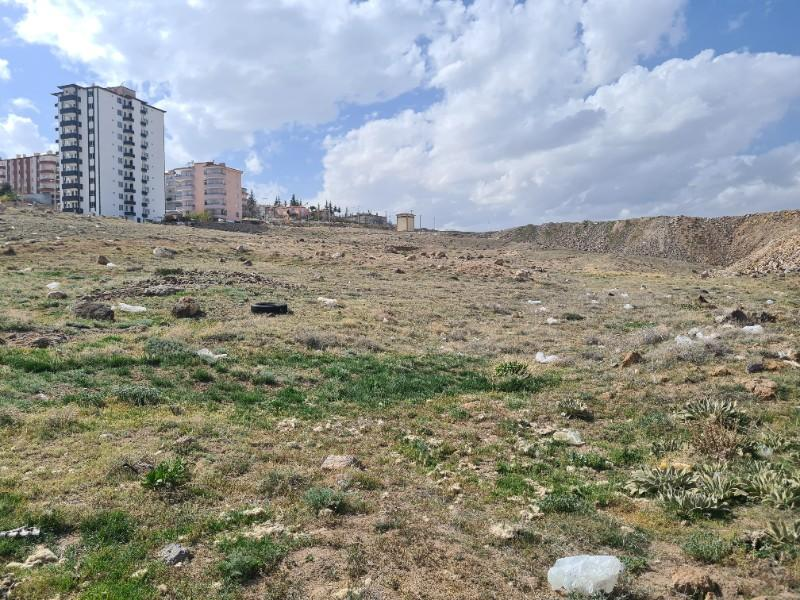 ESNAF EVLERİ (inönü  Mah)  ALTINDA   550 M2 SATILIK ARSA  