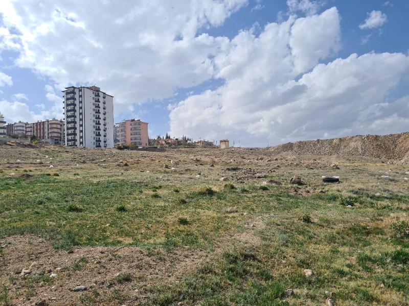 ESNAF EVLERİ (inönü  Mah)  ALTINDA   550 M2 SATILIK ARSA  