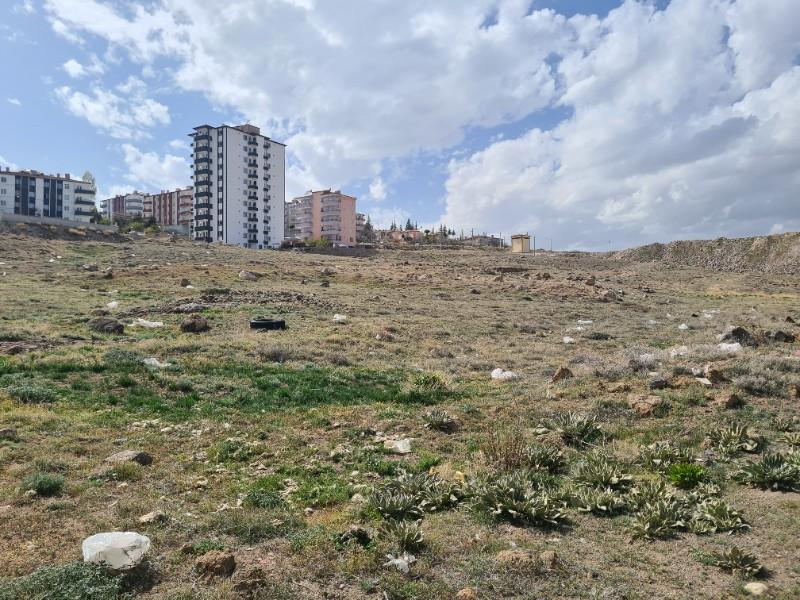 ESNAF EVLERİ (inönü  Mah)  ALTINDA   550 M2 SATILIK ARSA  