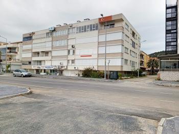 Sarımsaklı Sahilde Denize Sıfır, Full Deniz Manzaralı, 3+1 Satılık Daire.
