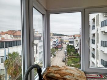 Sarımsaklı Sahilde Denize Sıfır, Full Deniz Manzaralı, 3+1 Satılık Daire.