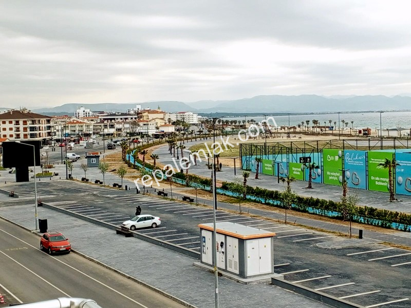 Sarımsaklı Sahilde Denize Sıfır, Full Deniz Manzaralı, 3+1 Satılık Daire.