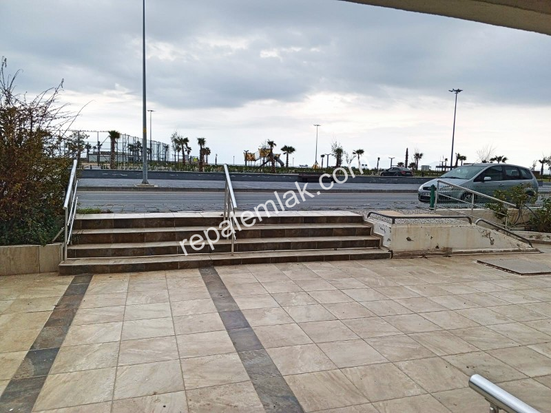 Sarımsaklı Sahilde Denize Sıfır, Full Deniz Manzaralı, 3+1 Satılık Daire.
