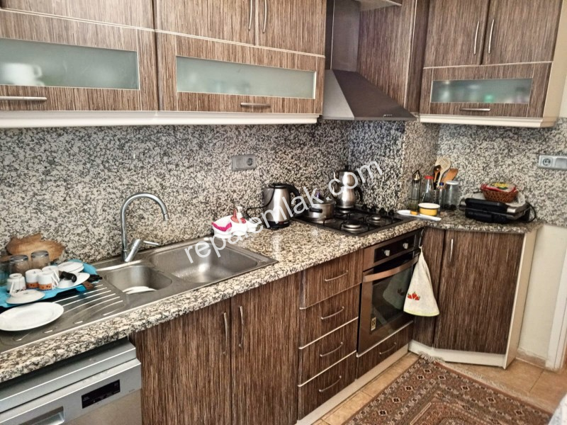 Sarımsaklı Sahilde Denize Sıfır, Full Deniz Manzaralı, 3+1 Satılık Daire.