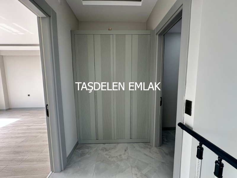 ÖNERLERDE SATILIK OTURUMA HAZIR VİLLA