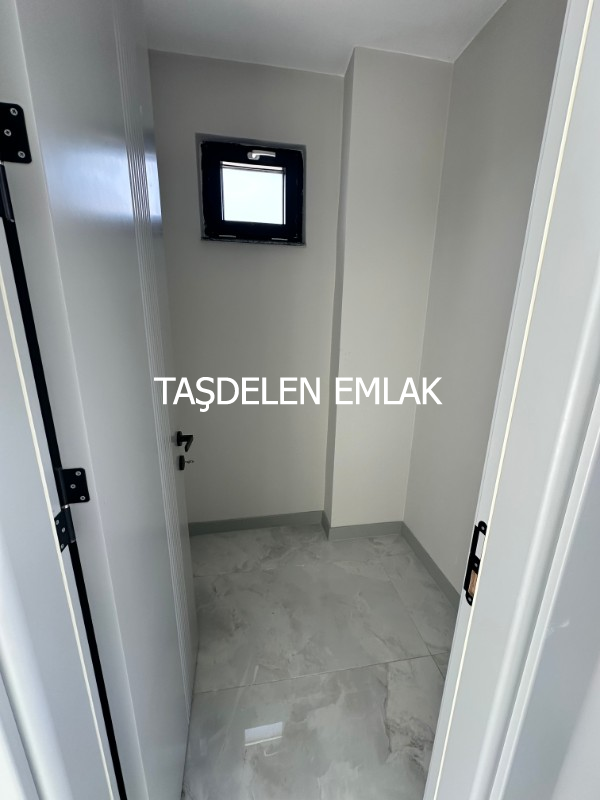 ÖNERLERDE SATILIK OTURUMA HAZIR VİLLA