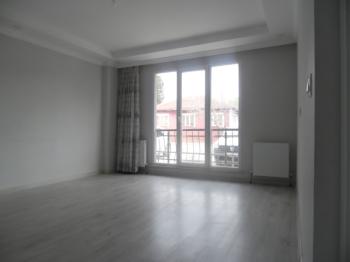 DEĞİRMENKÖYDE SATILIK GİRİŞ KAT 3+1 DAİRE 