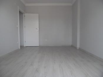 DEĞİRMENKÖYDE SATILIK GİRİŞ KAT 3+1 DAİRE 