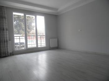 DEĞİRMENKÖYDE SATILIK GİRİŞ KAT 3+1 DAİRE 