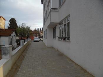 DEĞİRMENKÖYDE SATILIK GİRİŞ KAT 3+1 DAİRE 