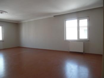 ÇORLUDA KİRALIK 4+1 DAİRE 