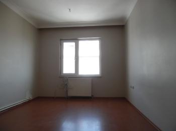 ÇORLUDA KİRALIK 4+1 DAİRE 