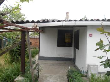 ÇORLU HAVUZLAR MAHALLESİNDE 167 M2 ARSA İÇERİSİNDE BAHÇELİ EV 