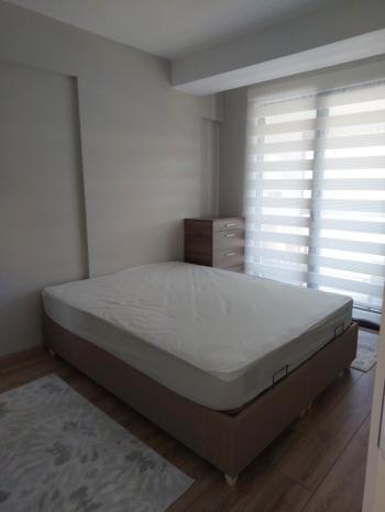 ÇORLUDA RESMİ KURUMLARA YAKIN SİTE İÇİ 1+1 EŞYALI DAİRE 
