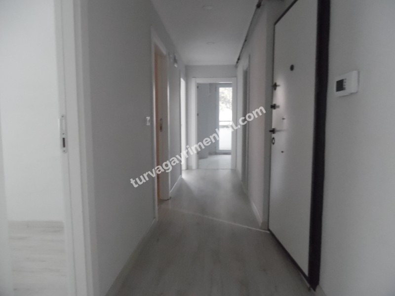 DEĞİRMENKÖYDE SATILIK GİRİŞ KAT 3+1 DAİRE 