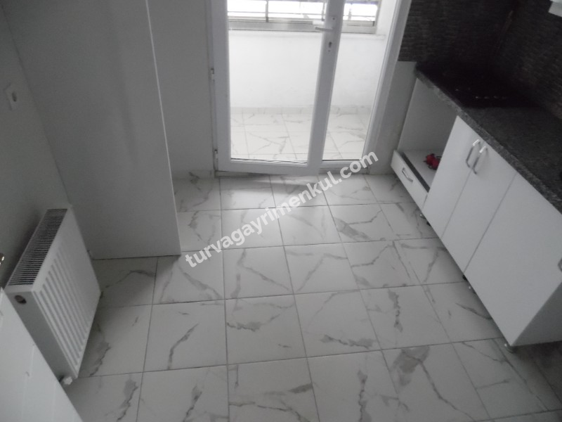 DEĞİRMENKÖYDE SATILIK GİRİŞ KAT 3+1 DAİRE 