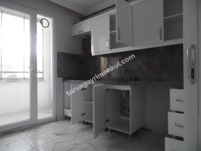 DEĞİRMENKÖYDE SATILIK GİRİŞ KAT 3+1 DAİRE 