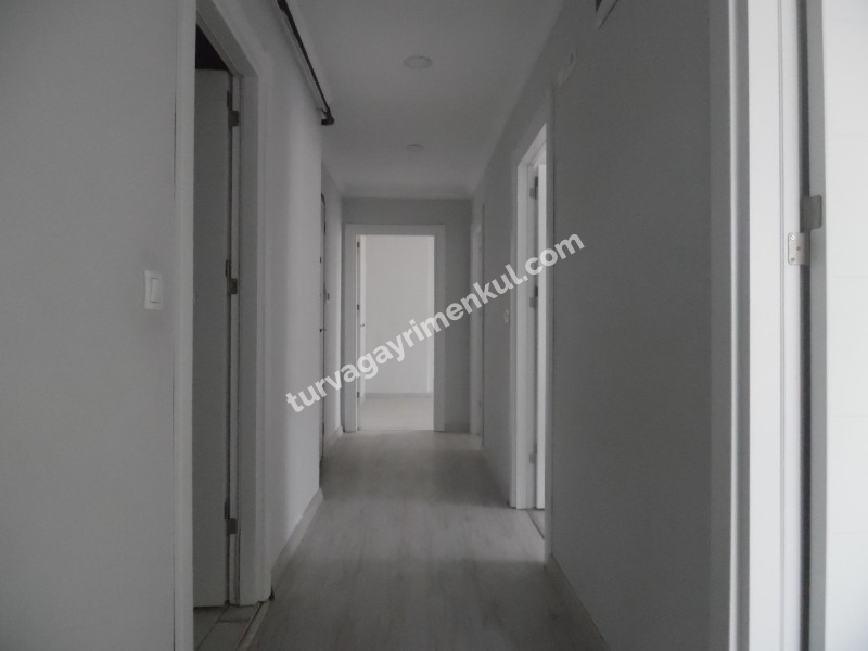 DEĞİRMENKÖYDE SATILIK GİRİŞ KAT 3+1 DAİRE 
