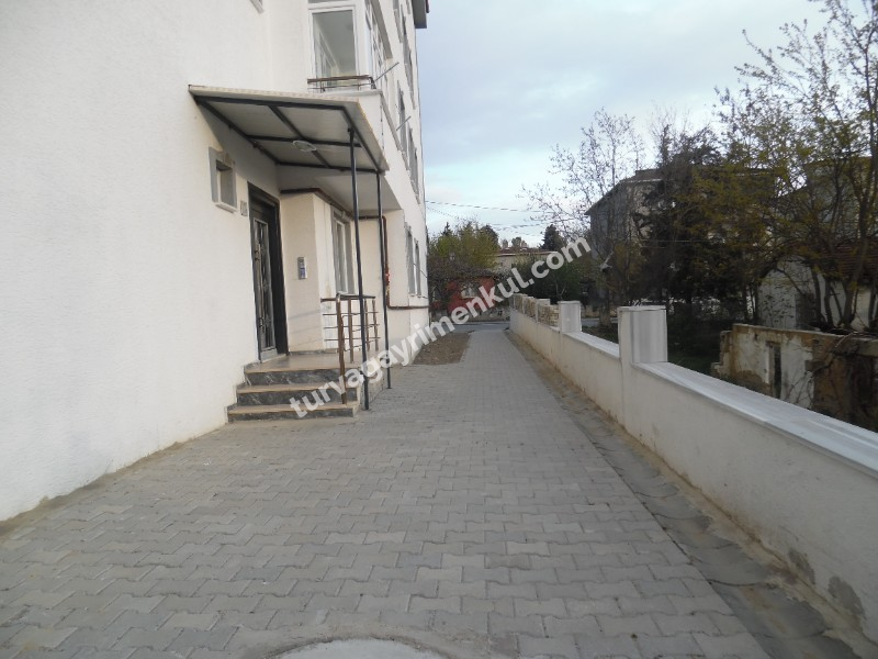 DEĞİRMENKÖYDE SATILIK GİRİŞ KAT 3+1 DAİRE 