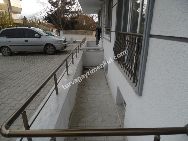 DEĞİRMENKÖYDE SATILIK GİRİŞ KAT 3+1 DAİRE 